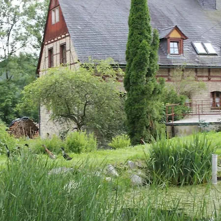 Landgasthof Haueis ゲストハウス Marktleugast