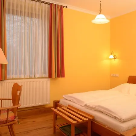 Penzion Landgasthof Haueis Marktleugast