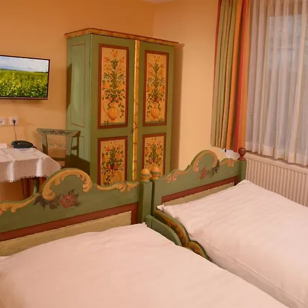 Landgasthof Haueis Penzion Marktleugast